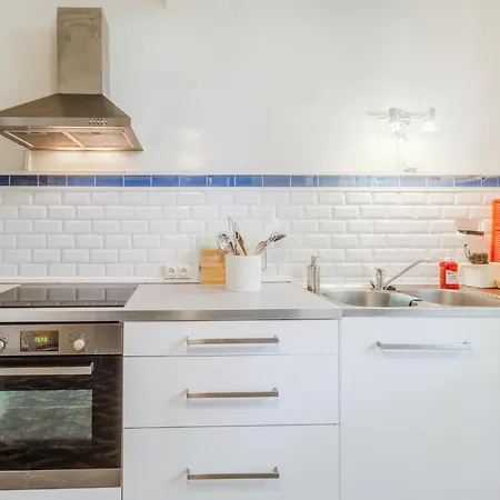 2 Bedroom Beautiful In Vakantiehuis