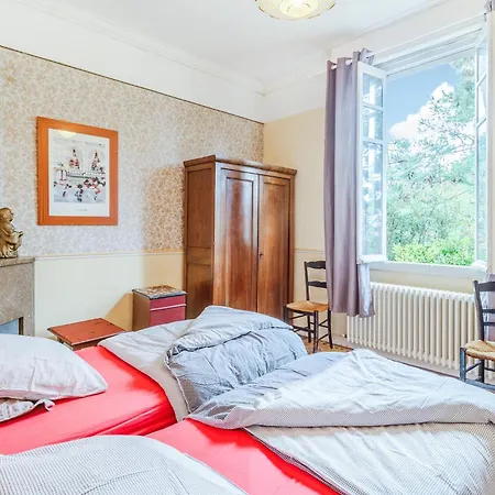 Vakantiehuis 2 Bedroom Beautiful In Ronce-les-Bains